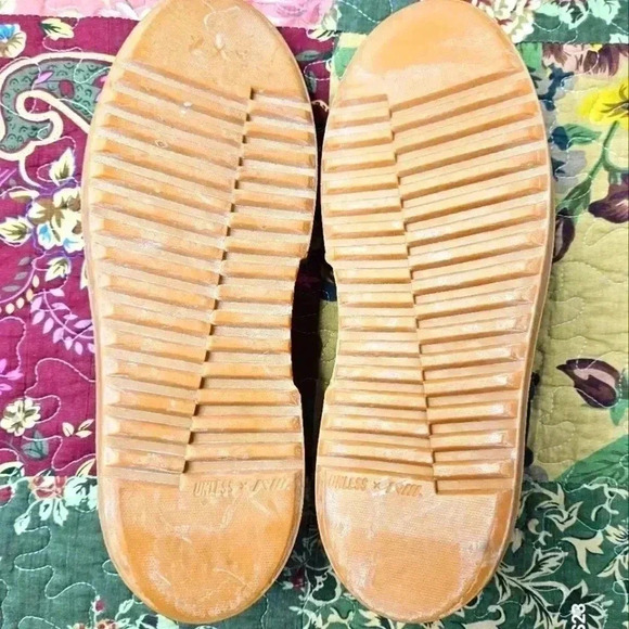 Unless plant based sneakers - Picture 8 of 9